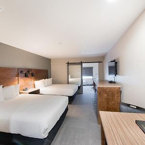 Executive Triple Room